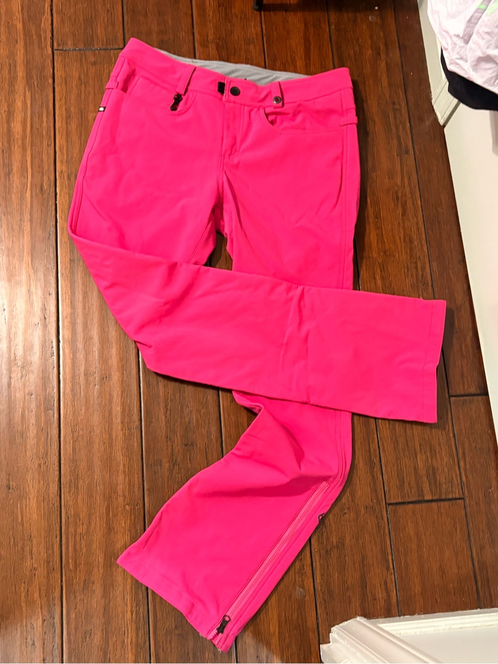 686 Women’s Hot Pink Boot-Cut Snow Pants